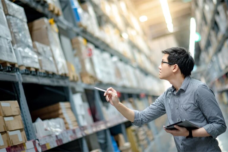 Stock Take: Definisi, Penerapan, dan Manfaat Bagi Bisnis