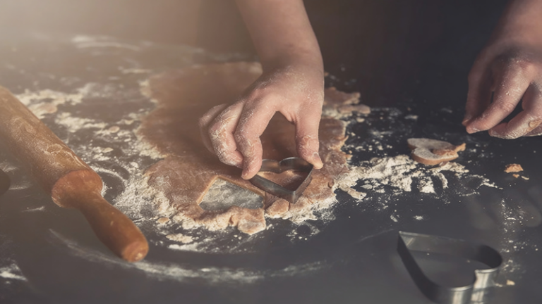 Apa Itu Cloud Kitchen: Definisi, Konsep, Keuntungan, dan Contohnya